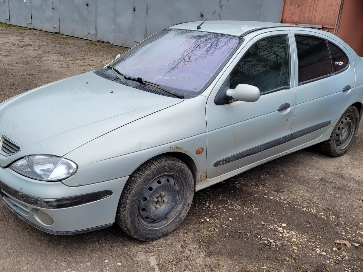 Рено меган 2001 года фото Купить б/у Renault Megane I Рестайлинг 1.6 MT (107 л.с.) бензин механика в Москв