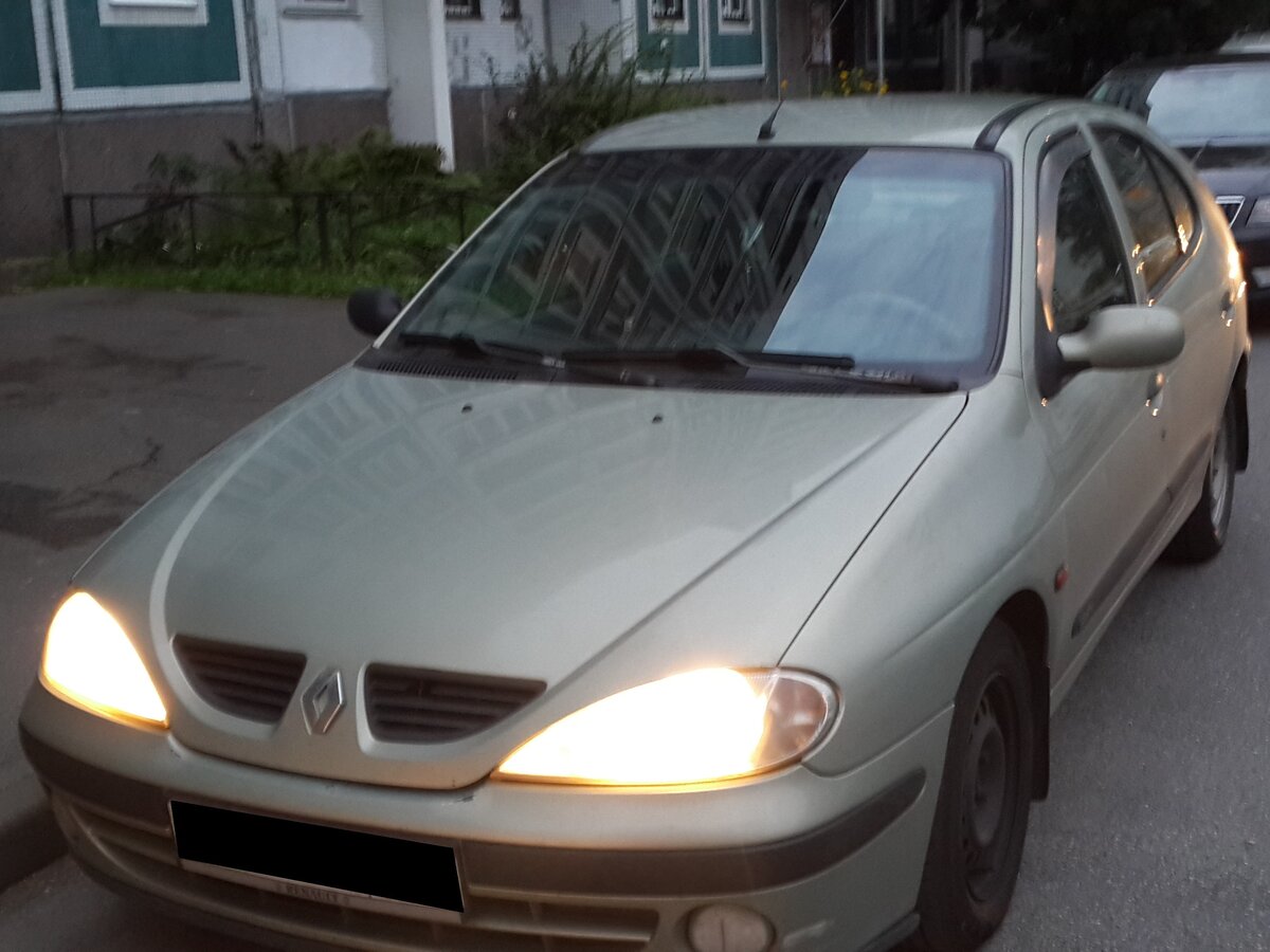 Рено меган 2001 года фото Купить б/у Renault Megane I Рестайлинг 1.4 MT (95 л.с.) бензин механика в Санкт-