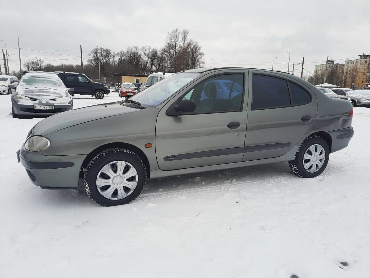 Рено меган 2001 года фото Купить б/у Renault Megane I Рестайлинг 1.4 MT (95 л.с.) бензин механика в Санкт-