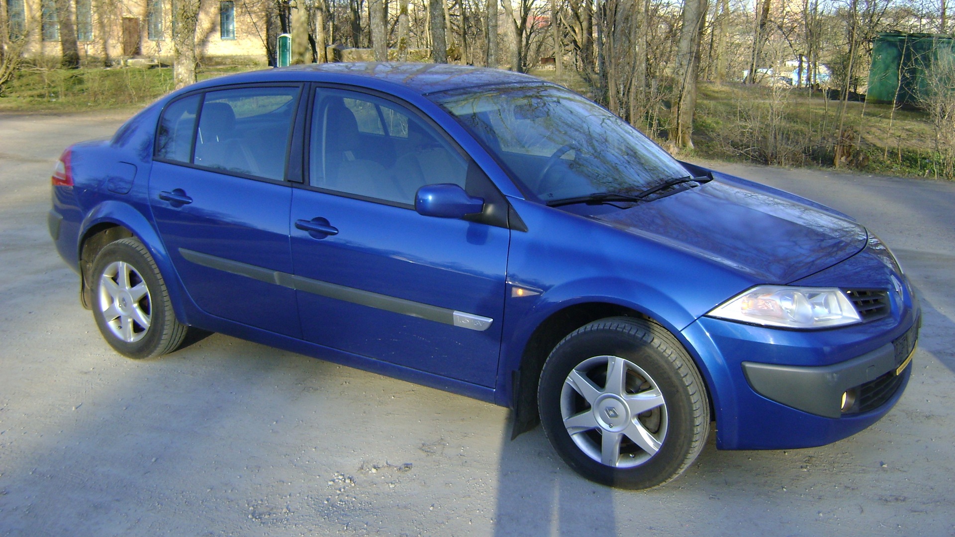 Рено меган 2007 года фото Renault Megane II 1.6 бензиновый 2007 синяя лягуха на DRIVE2