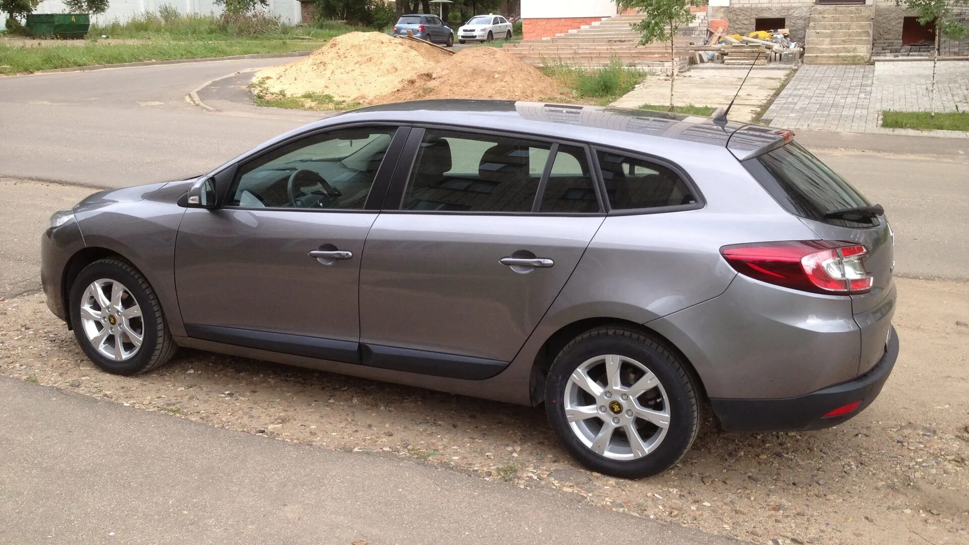 Рено меган 3 дизель фото Renault Megane III 1.5 дизельный 2010 Grandtour III, 1.5 dCi на DRIVE2