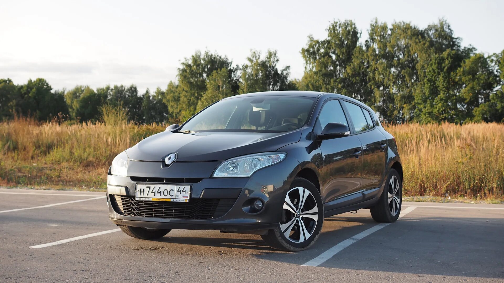 Рено меган 3 фото Renault Megane III 1.6 бензиновый 2010 на DRIVE2