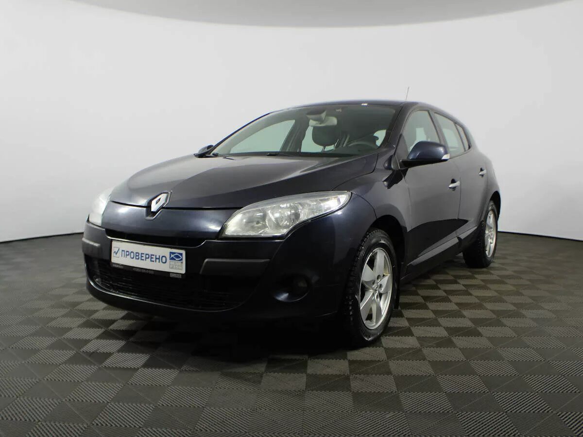 Купить б/у Renault Megane III 1.6 MT (106 л.с.) бензин механика в Мурманске: чёр