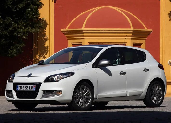 Рено меган 3 хэтчбек фото Renault Megane исполнилось 25 лет