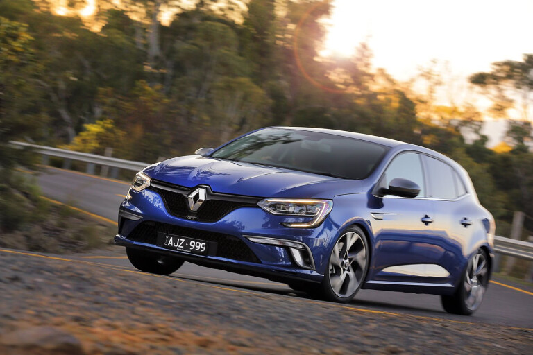 Рено меган 4 фото Renault Megane Review, Price & Features