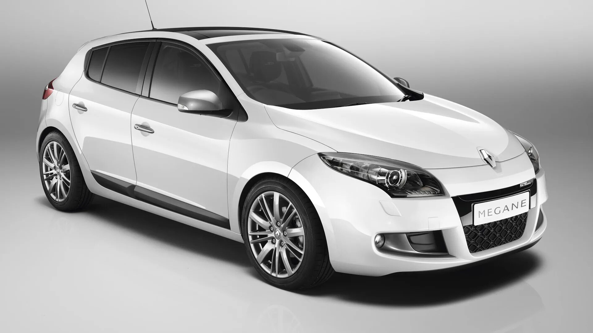 Рено меган фото Renault Megane III 1.6 бензиновый 2012 1.6, белый, мех. на DRIVE2