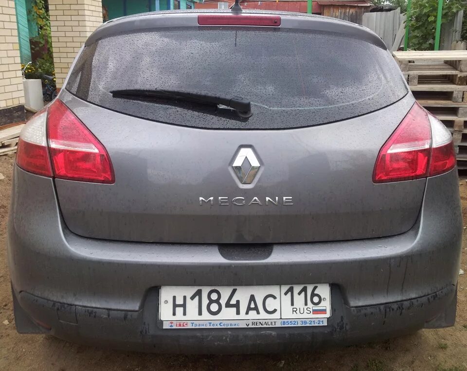 Рено меган фото сзади Затонировал задние фонари. - Renault Megane III, 1,6 л, 2010 года стайлинг DRIVE