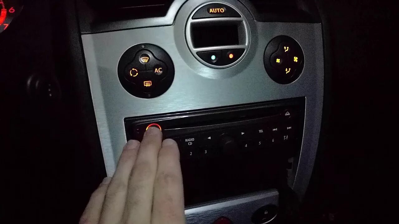 Рено меган как подключить блютуз Renault Radiosat Classic Bluetooth fitted in Megane II - YouTube