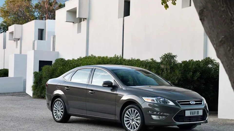 Рено мондео фото Ford Mondeo IV 2.3 бензиновый 2012 на DRIVE2