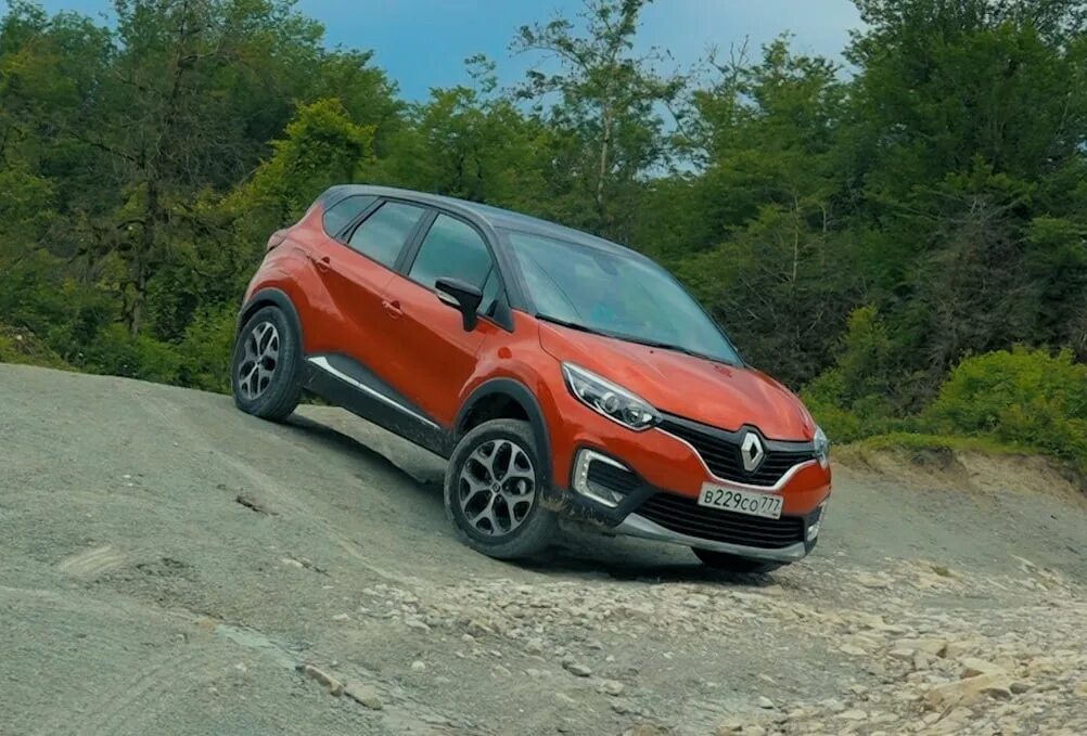 Рено полный привод фото Видеотест полноприводного Renault Kaptur: с понтом в горы