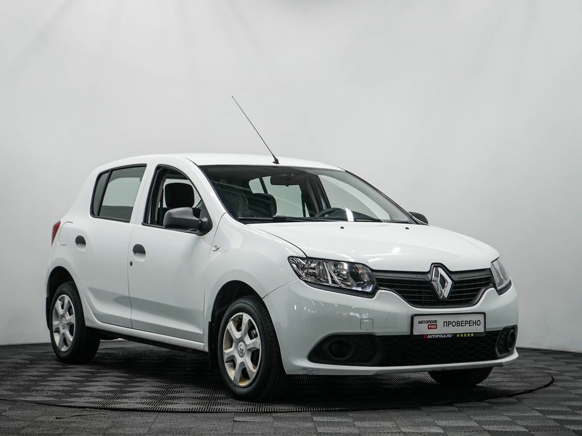 Рено сандеро 2015 фото Купить б/у Renault Sandero II 1.6 MT (82 л.с.) бензин механика в Санкт-Петербург