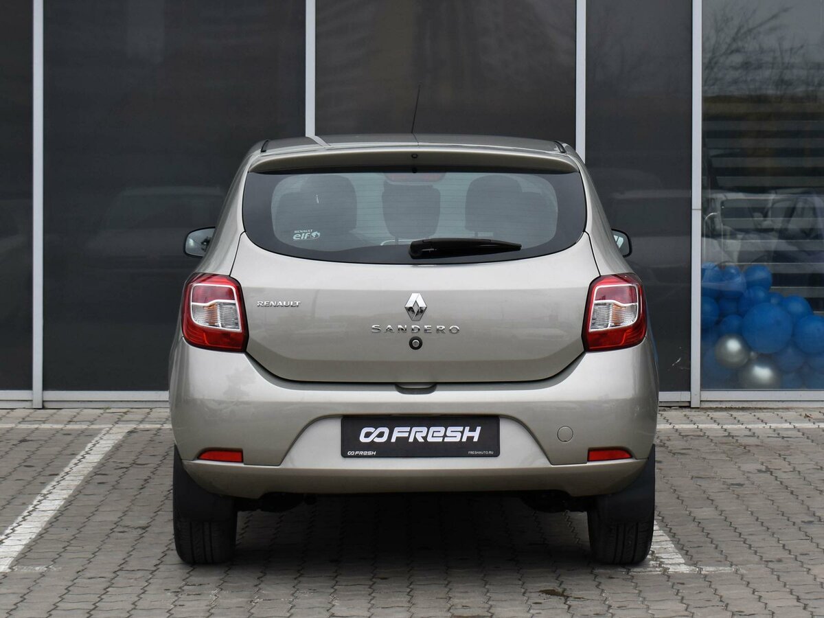 Рено сандеро 2018 фото Купить б/у Renault Sandero II Рестайлинг 1.6 AT (102 л.с.) бензин автомат в Крас