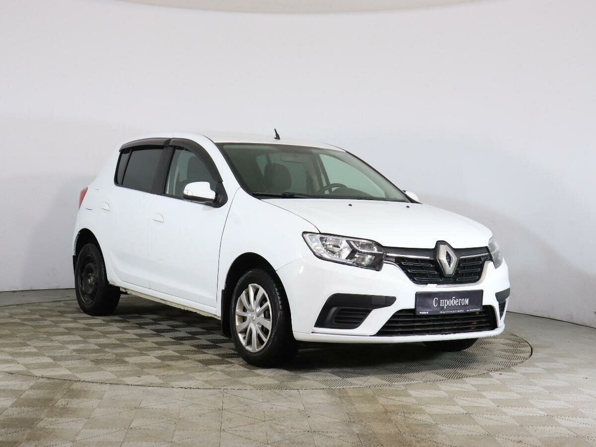 Купить б/у Renault Sandero II Рестайлинг Stepway 1.6 MT (82 л.с.) бензин механик