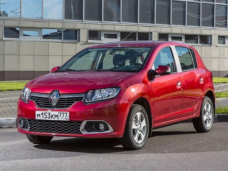 Рено сандеро фото спереди Фото Renault Sandero (2013 - 2017) поколение II - Управляемость Sandero раскрыва