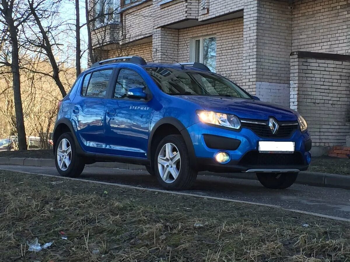 Рено сандеро синий фото Купить б/у Renault Sandero II Stepway 1.6 MT (82 л.с.) бензин механика в Санкт-П