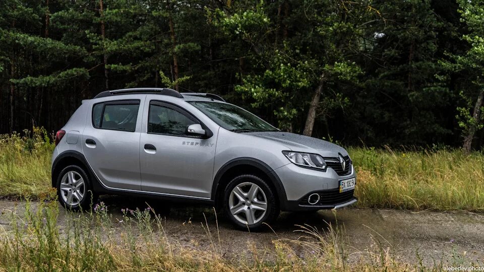 Рено сандеро степвей 2 фото Мокрый фотосет Renault Sandero Stepway х2 - Renault Sandero Stepway (2G), 1,6 л,