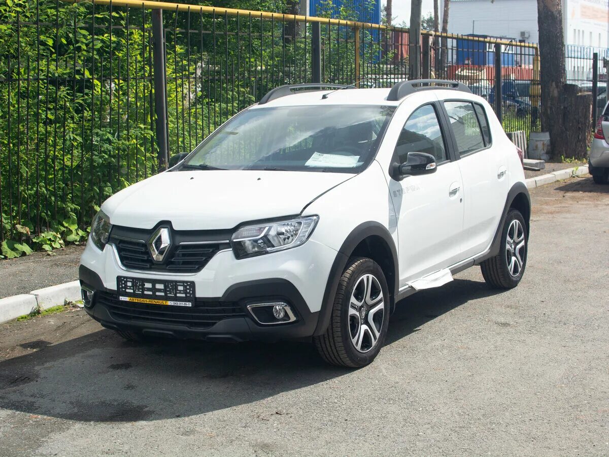 Рено сандеро степвей 2019 фото Купить новый Renault Sandero II Рестайлинг Stepway 1.6 CVT (113 л.с.) бензин вар