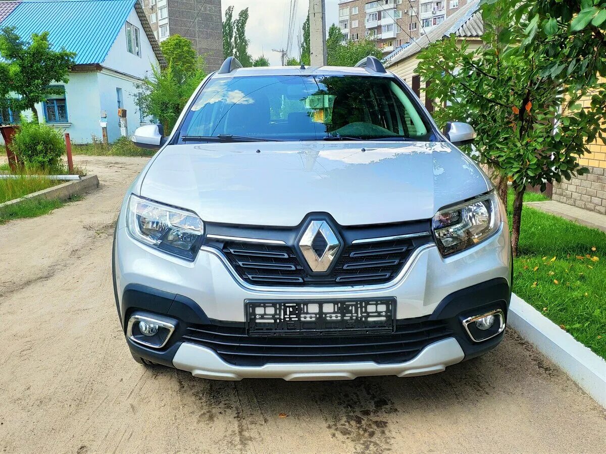 Рено сандеро степвей 2019 фото Купить б/у Renault Sandero бензин автомат в Воронеже: серебристый 2018 хэтчбек 5