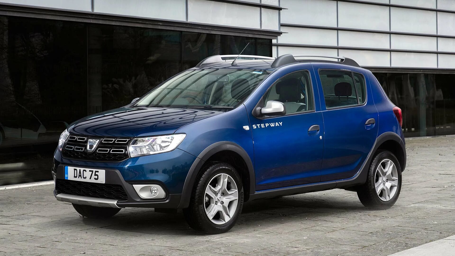 Рено сандеро степвей 2024 фото Dacia Sandero Stepway gets Essential value for 2019 - Motoring Research