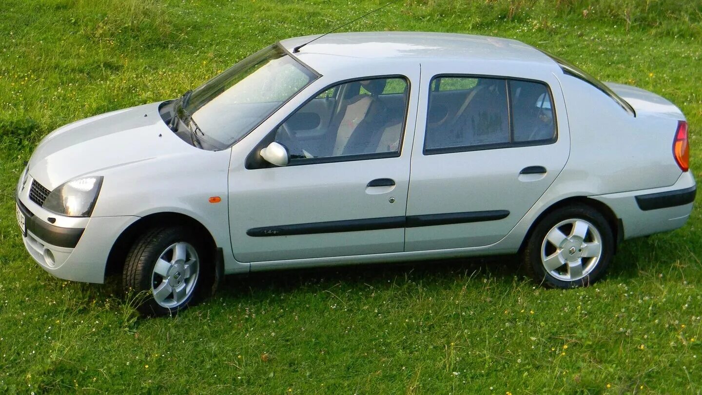 Рено симбол 1 фото Renault Symbol 1.4 бензиновый 2004 Серебристый на DRIVE2