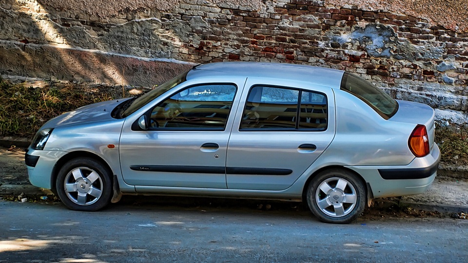 Рено симбол 1.4 фото Renault Symbol 1.4 бензиновый 2003 1,4 16кл. "Сима" на DRIVE2