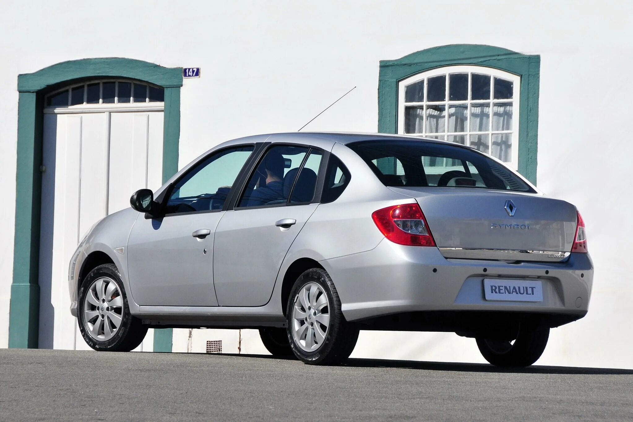 Рено симбол 2 фото Renault Symbol 2 поколение (2008 - 2012) Седан 1.6 MT (102 л.с.) - технические х