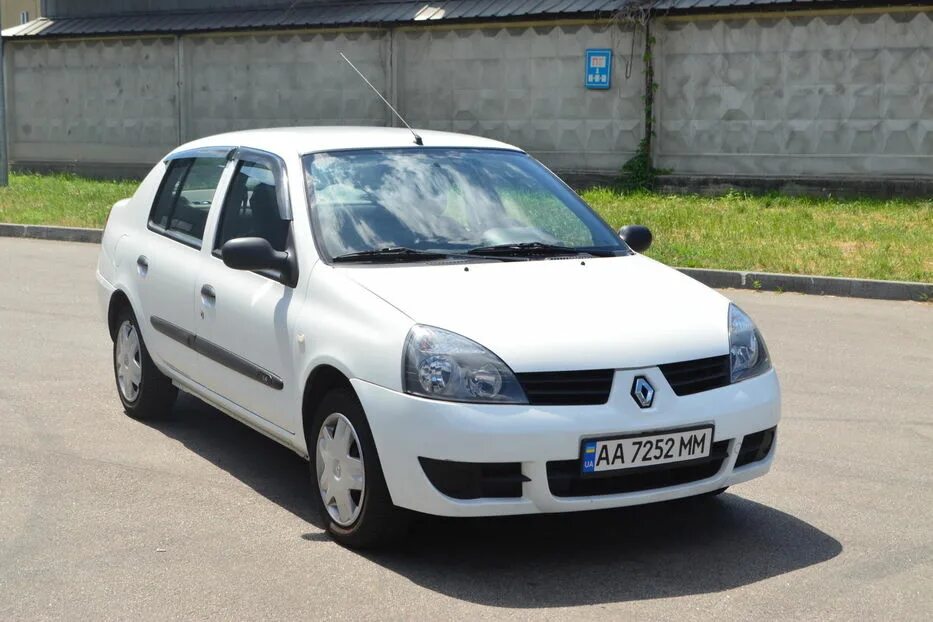 Рено симбол 2008 фото Продам Renault Symbol в Киеве 2008 года выпуска за 5 600