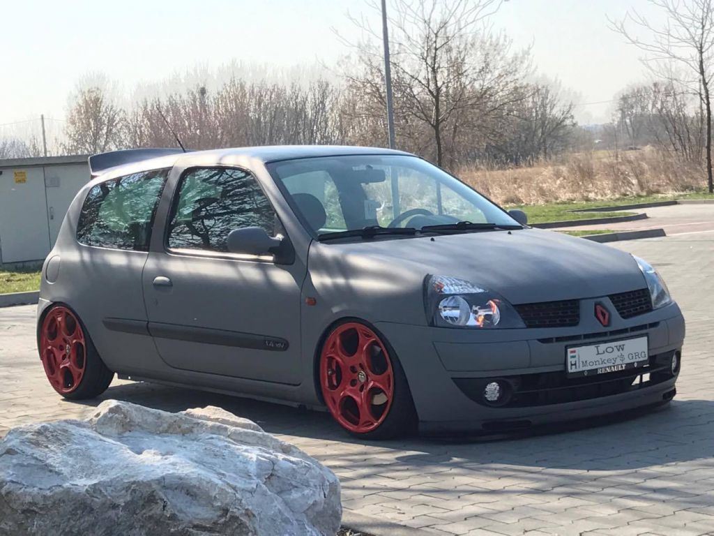 Рено симбол тюнинг фото Kitty Clio - Low Monkey's Garage Renault - CARSTYLING.COM :: Magyar Autótuning P