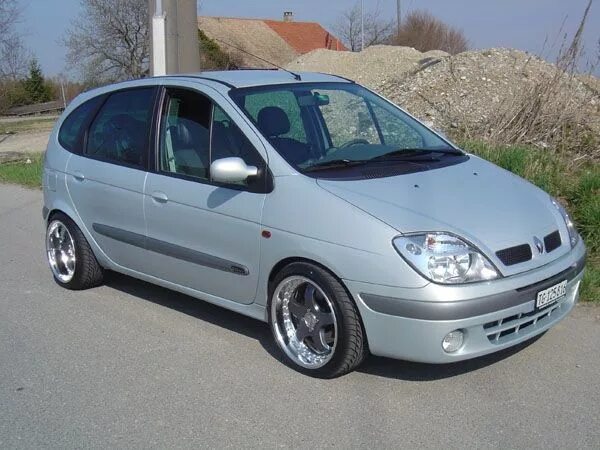 Рено сценик 1 рестайлинг тюнинг Просто красивые сценики) - Renault Megane Scenic, 1,6 л, 1999 года тюнинг DRIVE2