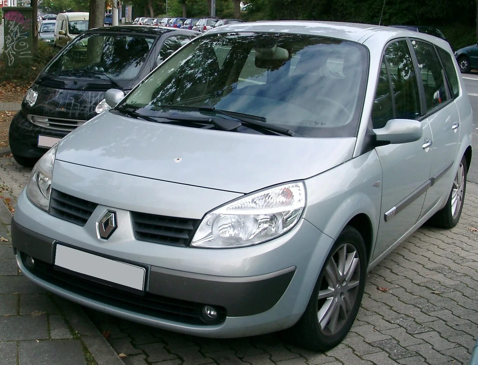 Рено сценик 2 дизель фото Файл:Renault Scenic front 20070926.jpg - Википедия