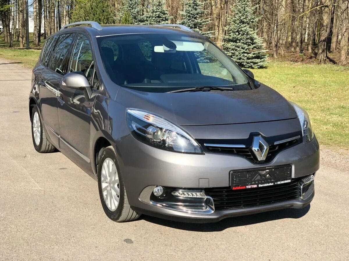 Рено сценик дизель фото Купить б/у Renault Scenic III Рестайлинг 2 Grand 1.5d MT (110 л.с.) дизель механ