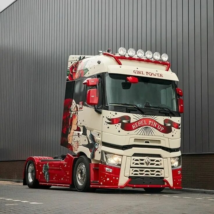 Рено т тягач тюнинг Vintage Trucks: Red and White Semi Truck