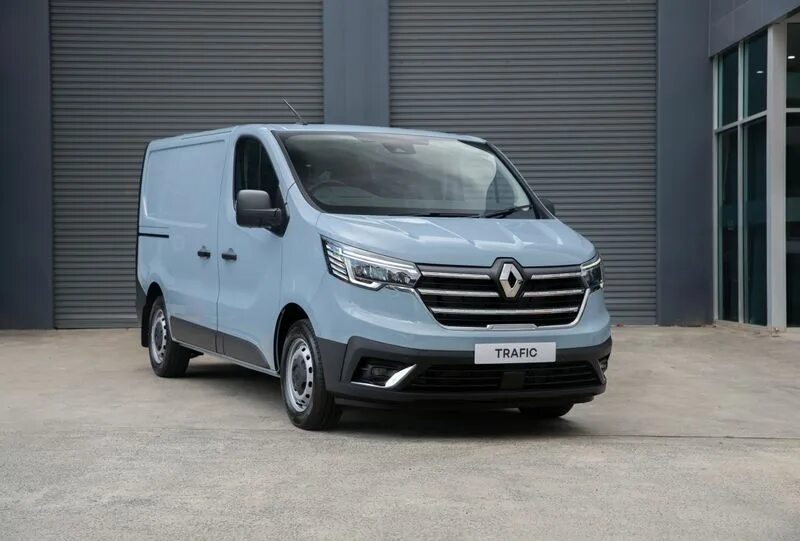 Рено трафик 2 фото Renault Trafic 2023 года - дизель, электро. Технические характеристики, расход т