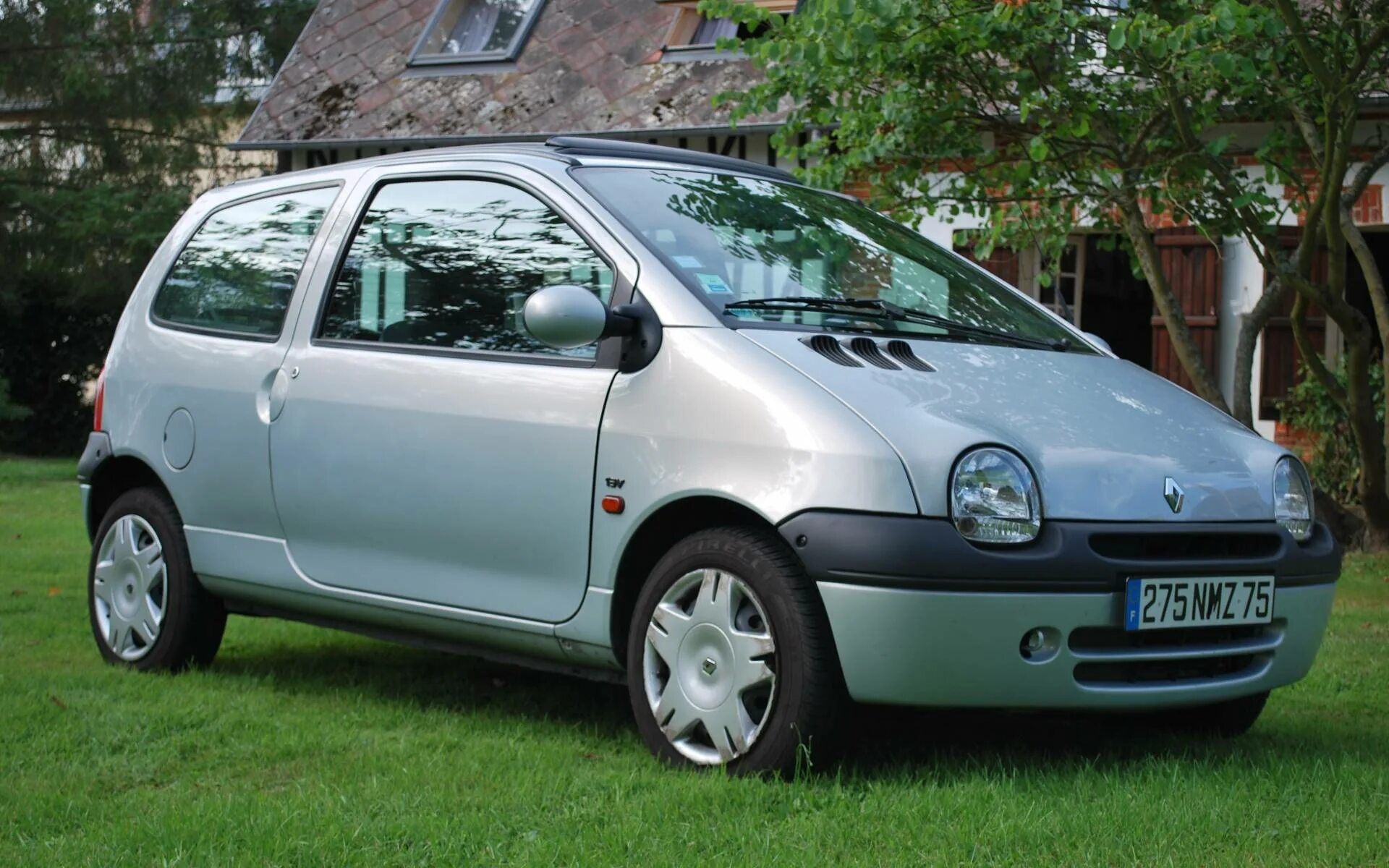 Рено твинго фото Renault Twingo 2006: фотогалерея Авто-мото orion-tennis.ru