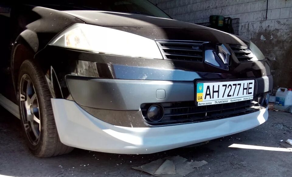 Рено тюнинг бампера Накладка переднего бампера - Renault Megane II, 1,6 л, 2005 года стайлинг DRIVE2