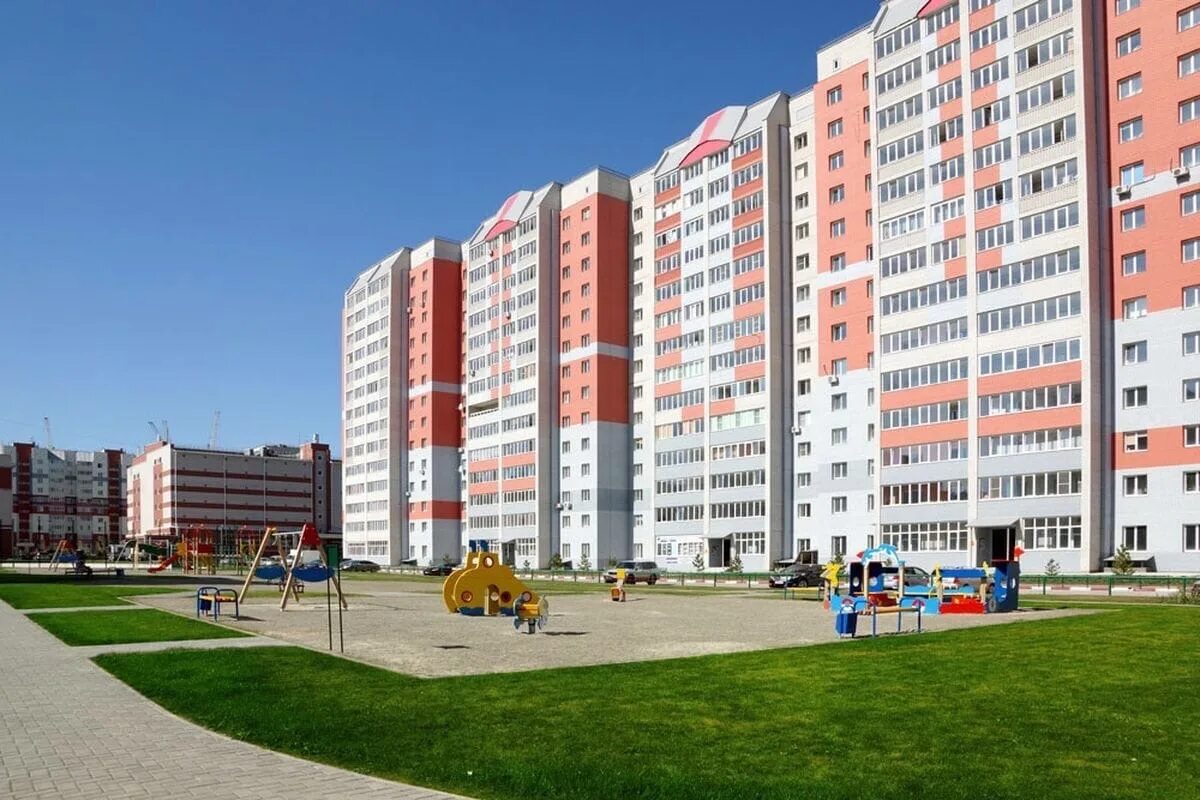 Реновод власихинская ул 61в барнаул фото Yesterday in Barnaul on Vlasikhinsky, 81, a 15-year-old girl died when falling f