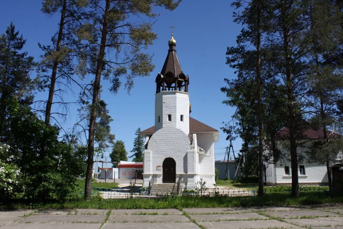 Ревякино тульская область фото Церковь Космы и Дамиана, Ревякино (Ясногорский район), фотография. фасады