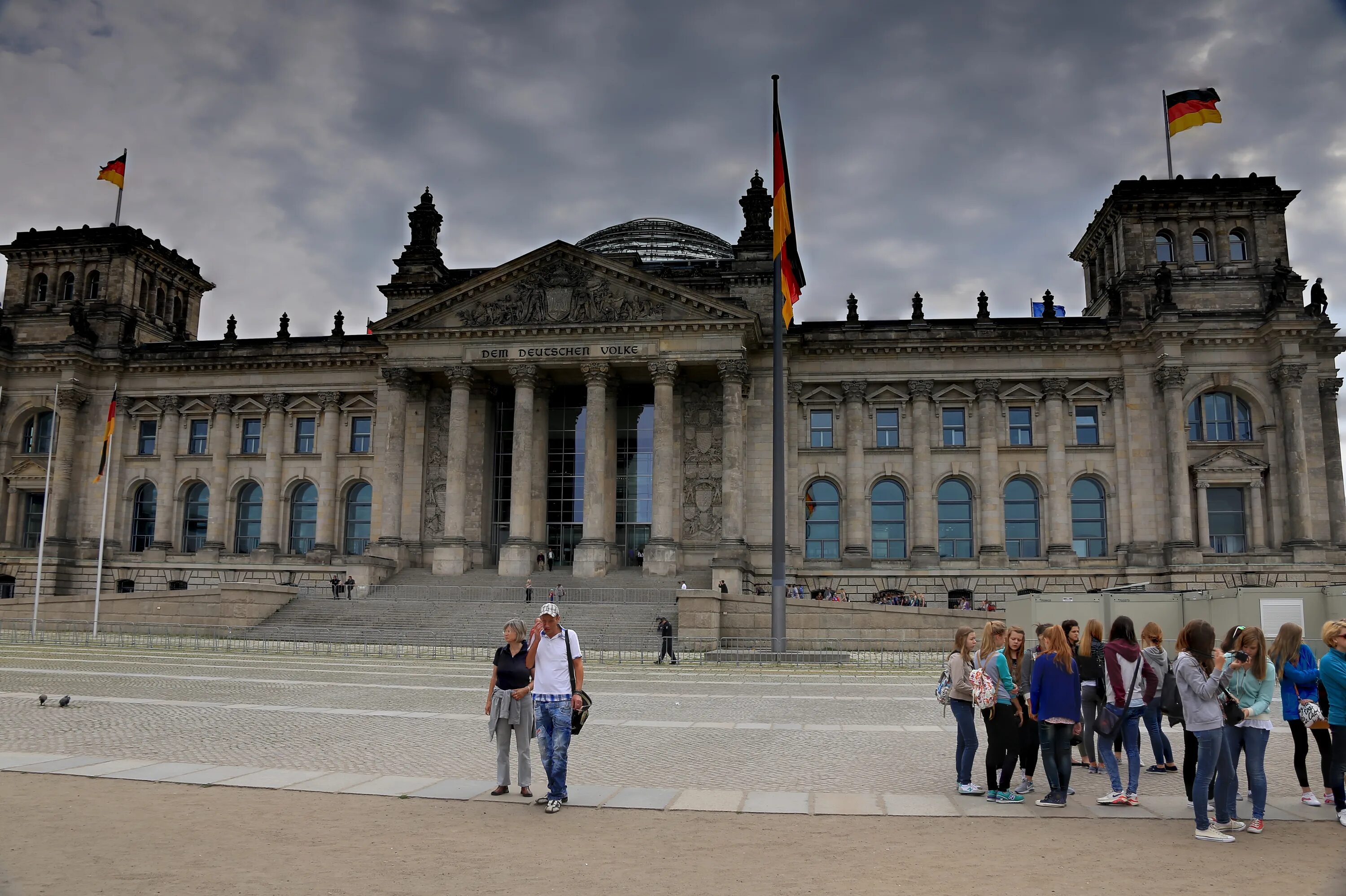 Рейхстаг сейчас фото как выглядит File:Reichstag Building in Berlin.jpg - Wikimedia Commons