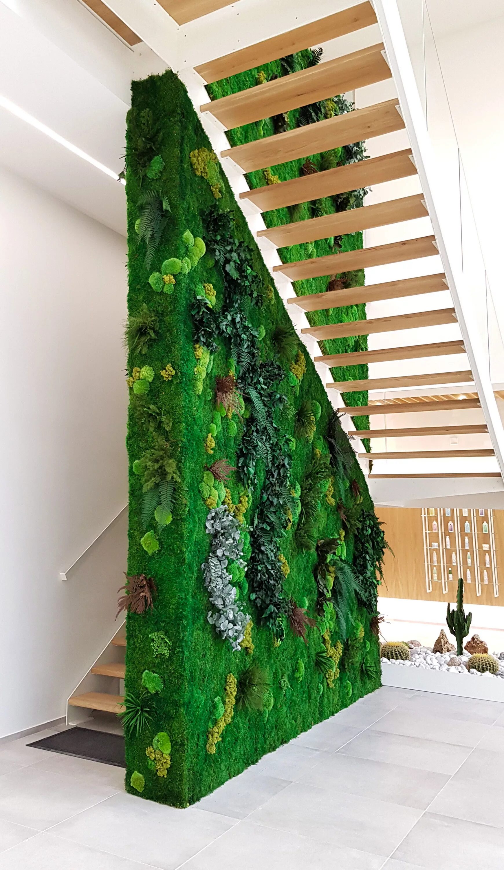 Рейки с мхом в интерьере на стене I nostri Lavori - Moss Trend Vertical garden indoor, Vertical garden, Wall garde