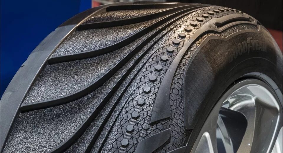 Резина на машину фото Goodyear Tire & Rubber Company показала автомобильные шины будущего. - Toyota La