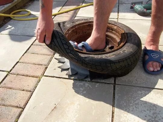 Резина своими руками в домашних step by step guide on how to make your own tyre plant pot. : Grows on You Sloped