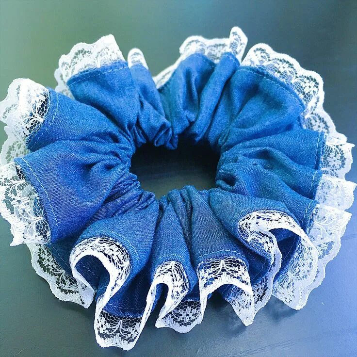 Резинка из ткани своими руками фото Pin by Amberly on amber in 2020 Diy hair accessories, Scrunchies diy, Diy hair s