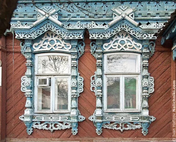 Резные окна фото Нехарактерные для Рязани наличники Nalichniki.com Wood windows, Wooden windows, 