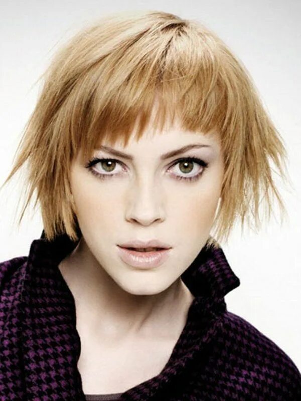 Рваная челка фото женская 50 Cute Haircuts for Girls to Put You on Center Stage Short hair with bangs, Med