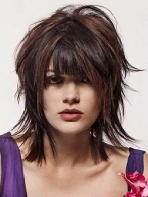 Рваная прическа на средние волосы 20 Cool Shaggy Bob with Bangs Bob-Hairstyle.Com Shaggy short hair, Medium hair s