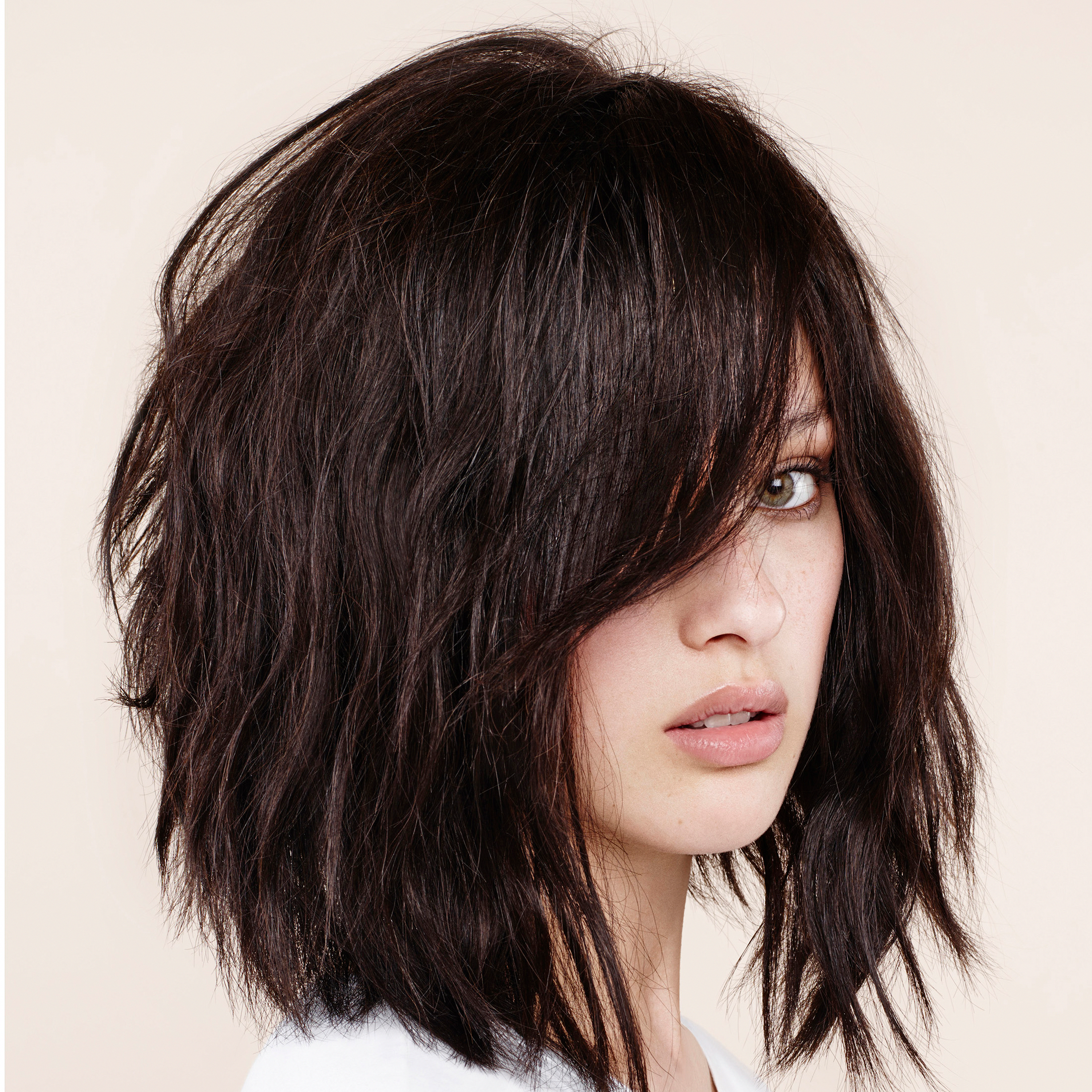 Рваная стрижка 2024 Can a 'bob' make you look younger? Medium hair styles, Haircut for thick hair, L