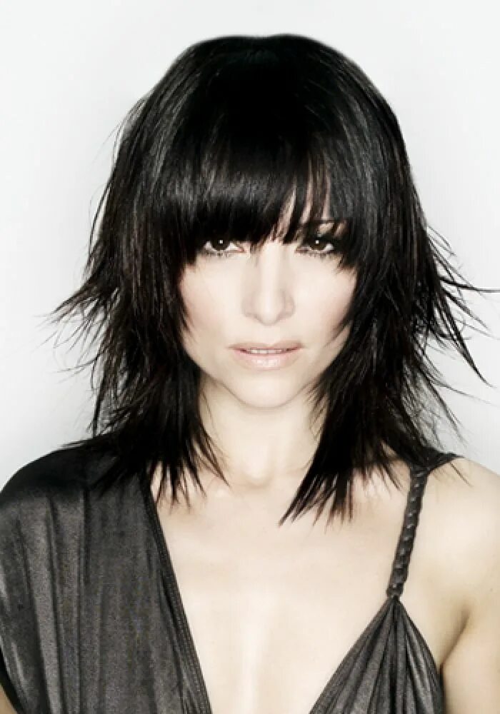 Рваная стрижка без челки фото Love all the texture and layers in this cut Choppy mid length hair, Mid length h