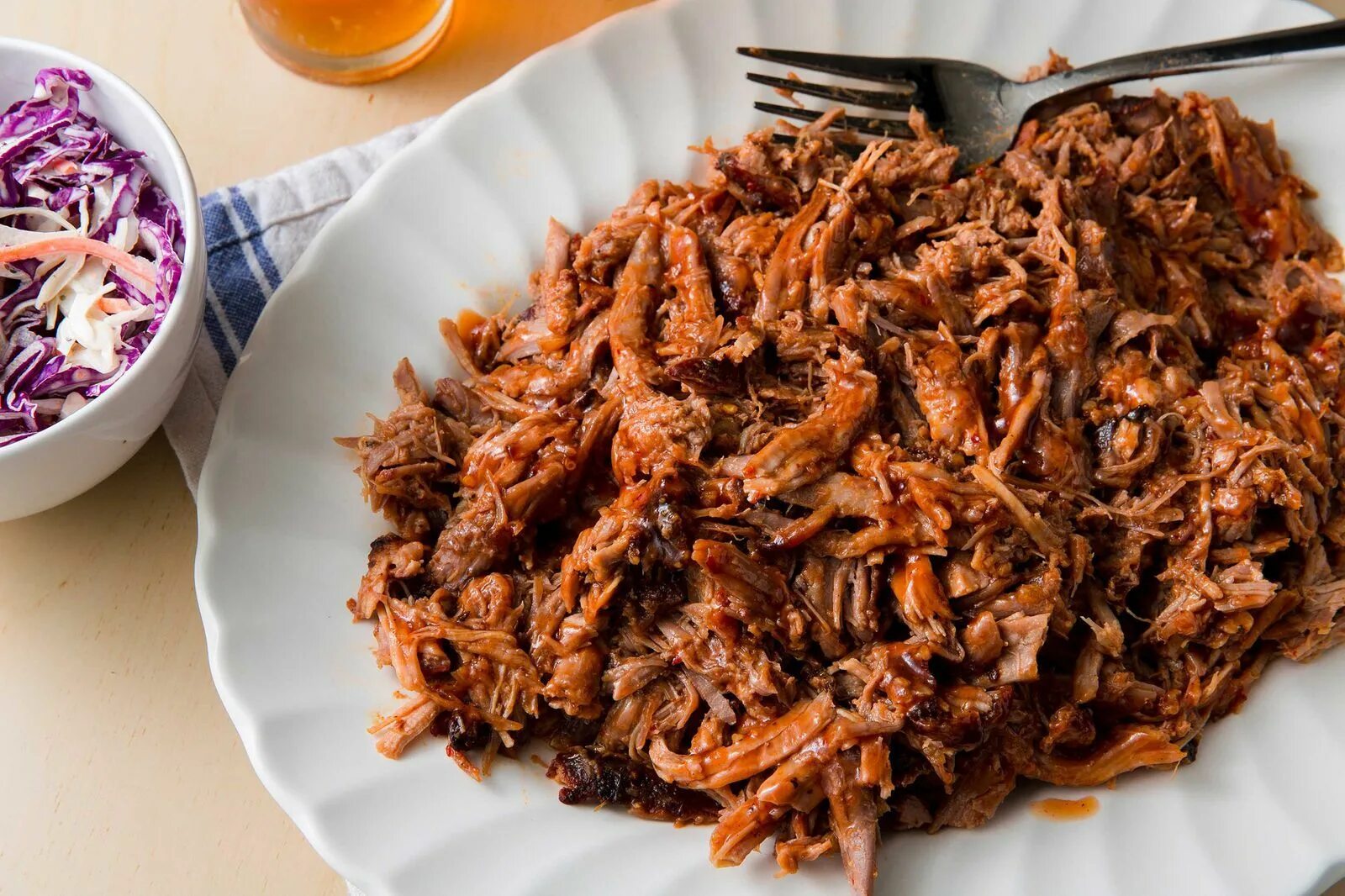 Рваная свинина фото Wow Your Family With This Insanely Good Carolina Pulled Pork Recipe Carolina pul