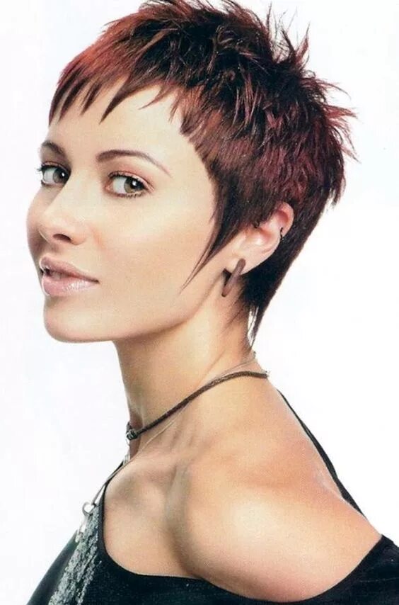 Рваные короткие прически Pin on korte koppies Short shag hairstyles, Short spiky hairstyles, Very short h