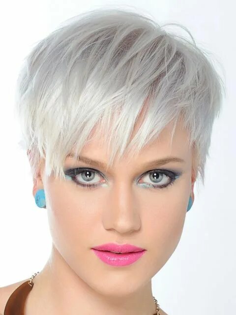 Рваные короткие стрижки для женщин фото http://www.friseur.com/stefan-herz-frisuren-2012-new-york-style-collection-2012.